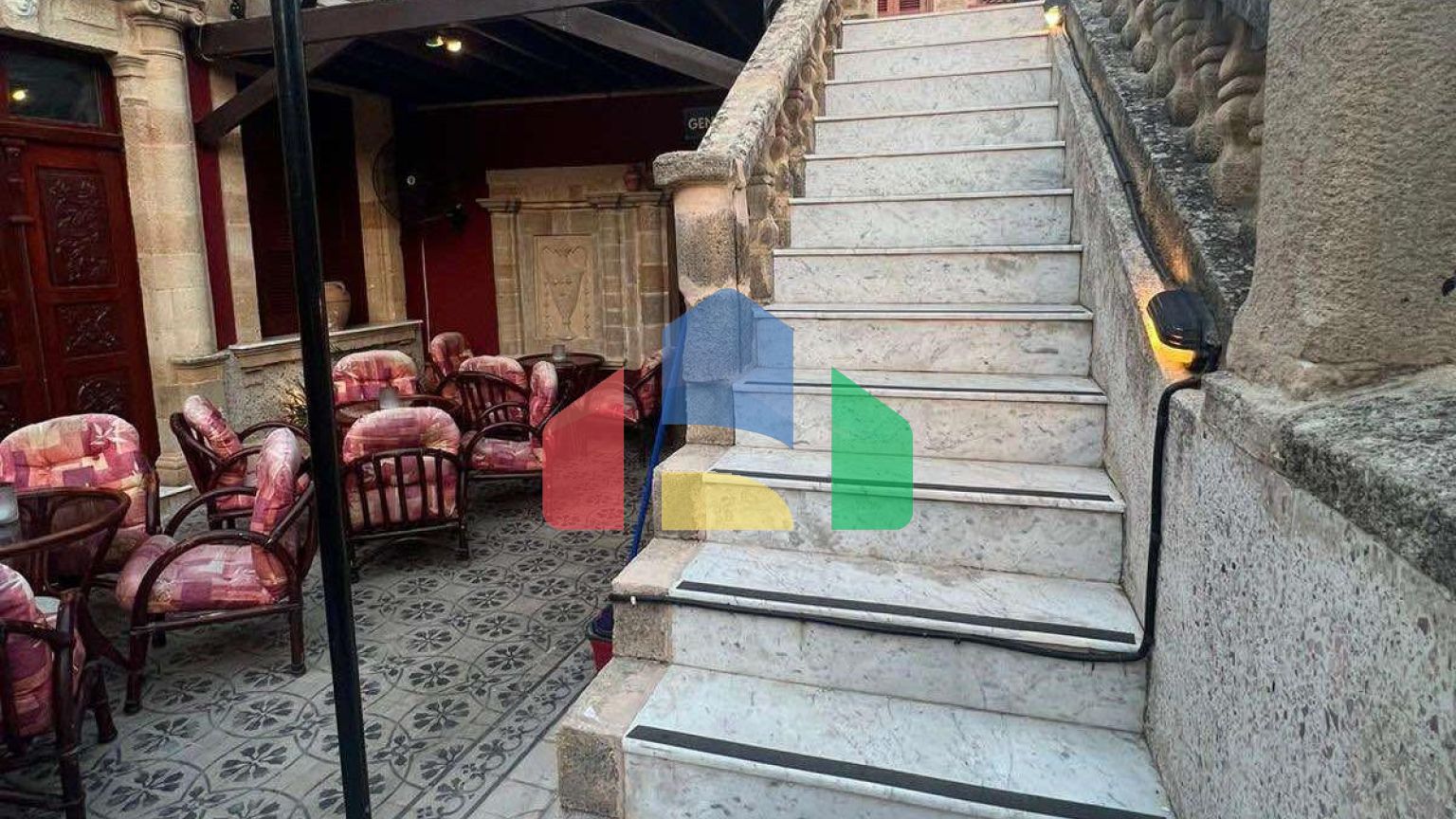 Продаж - Бізнес 500 m² на Родосі