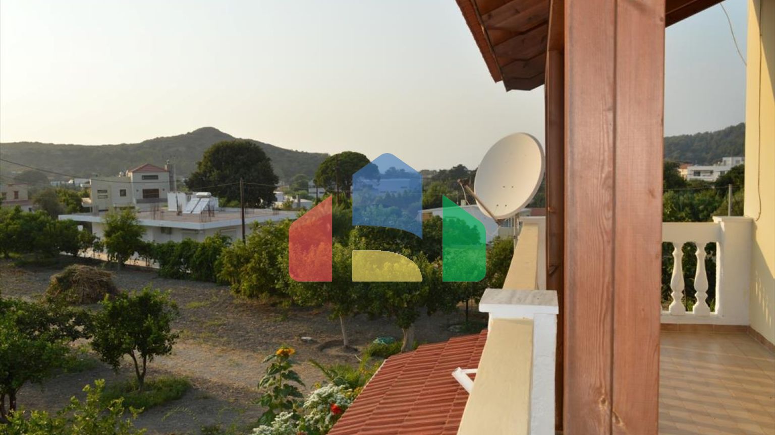 Продаж - Котедж 160 m² на Родосі