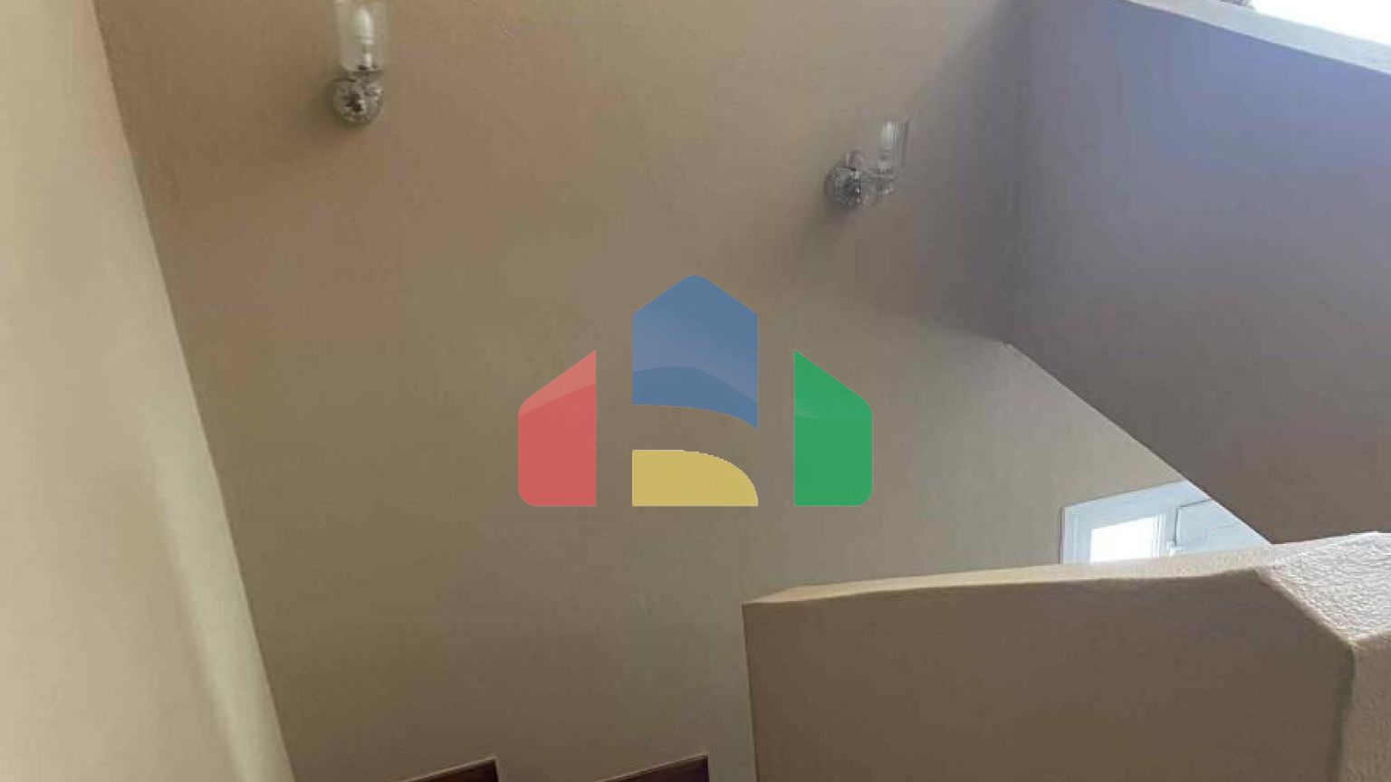 Продажа - Коттедж 300 m² в Серресе