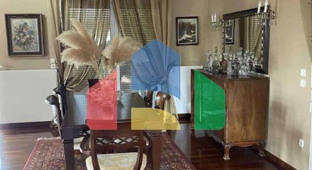 Продажа - Коттедж 300 m² в Серресе