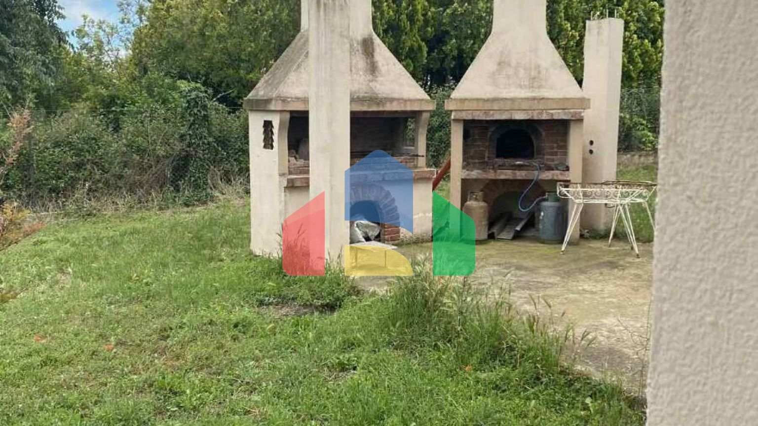 Продажа - Коттедж 300 m² в Серресе