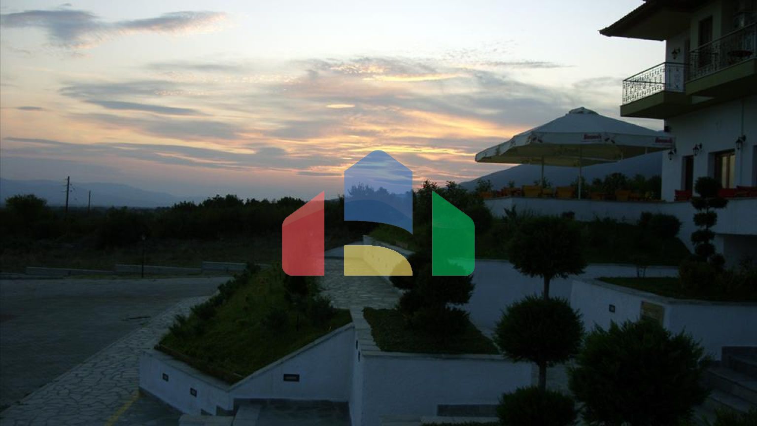 Продажа - Гостиница 1688 m² в Серресе