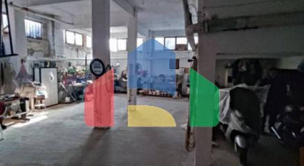 Продаж - Комерційна нерухомість 454 m² в Салоніках