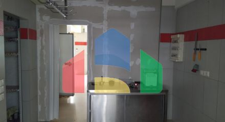 Продаж - Комерційна нерухомість 100 m² в Салоніках