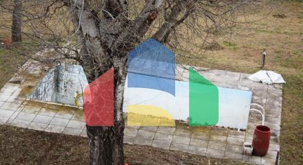 Продажа - Здание 1700 m² в Салониках