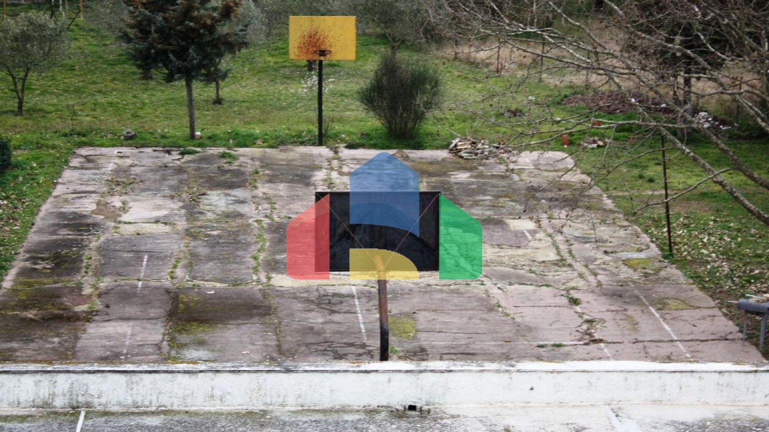 Продажа - Здание 1700 m² в Салониках