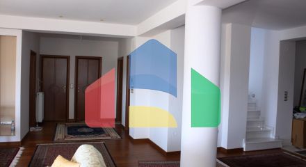 Продаж - Котедж 280 m² в Салоніках