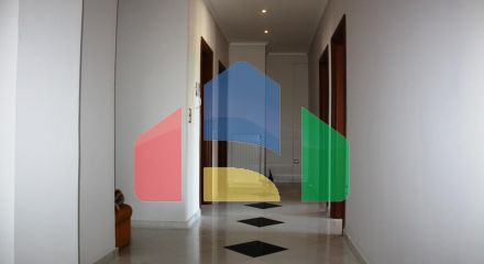 Продаж - Котедж 280 m² в Салоніках