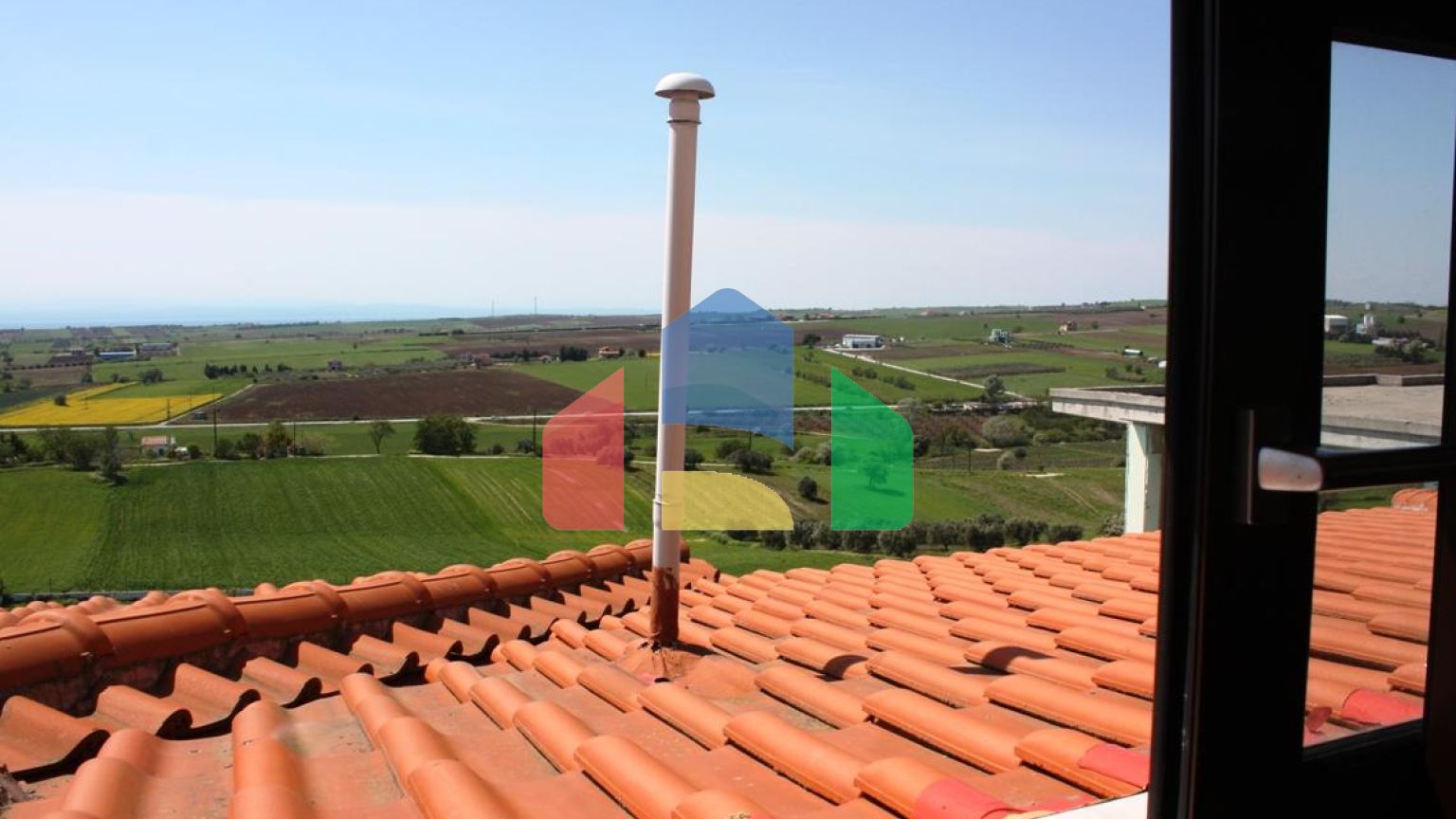 Продаж - Котедж 280 m² в Салоніках