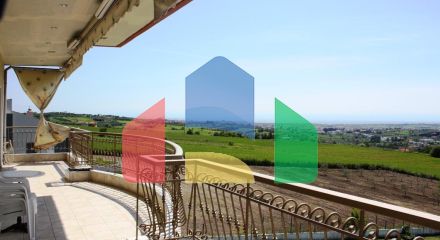 Продаж - Котедж 280 m² в Салоніках Продаж - Котедж 280 m² в Салоніках