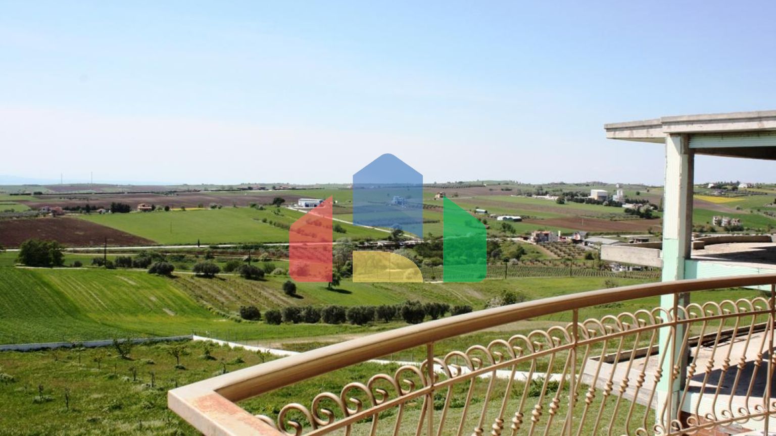 Продаж - Котедж 280 m² в Салоніках