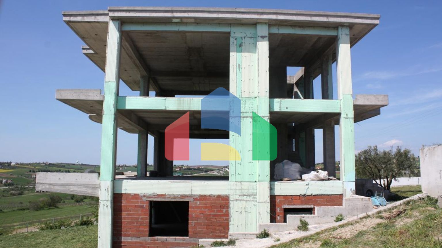 Продаж - Котедж 280 m² в Салоніках