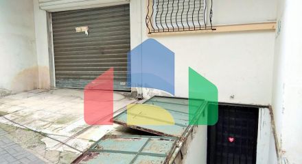 Продаж - Комерційна нерухомість 92 m² в Салоніках