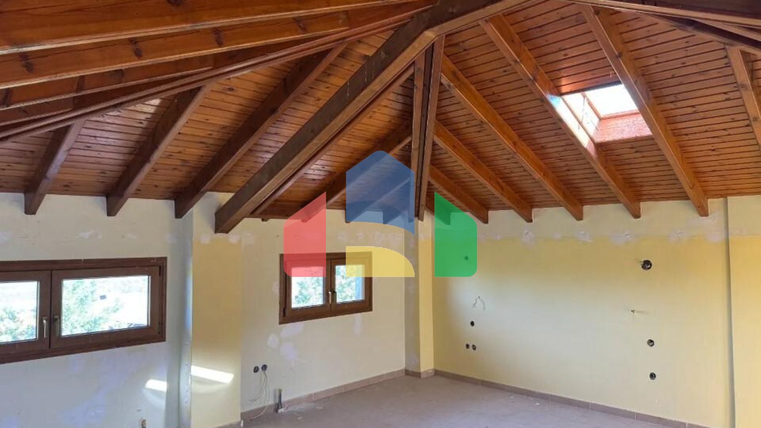 Продаж - Котедж 310 m² в Салоніках