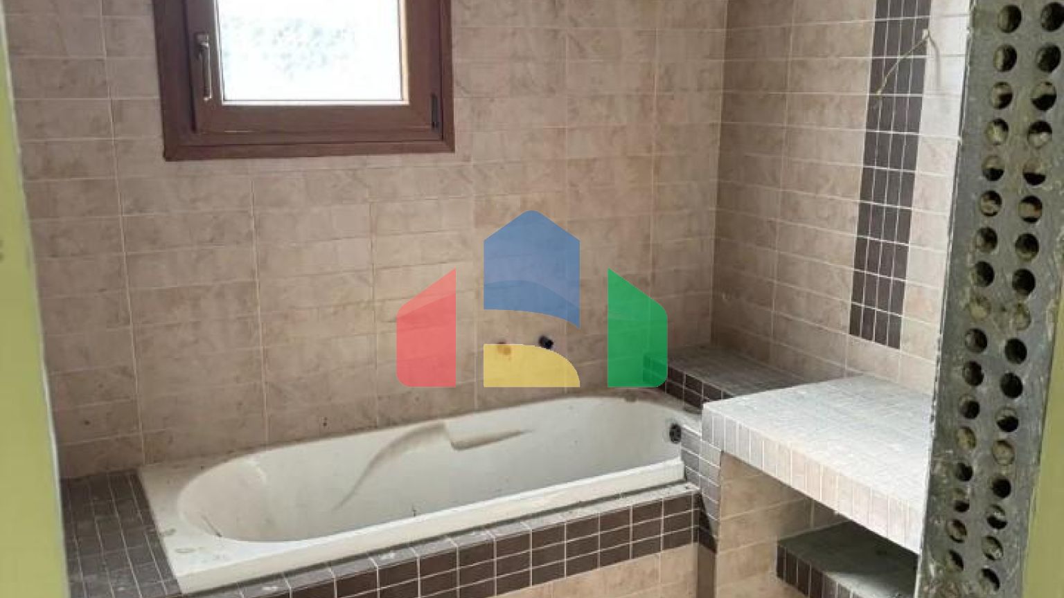 Продаж - Котедж 310 m² в Салоніках