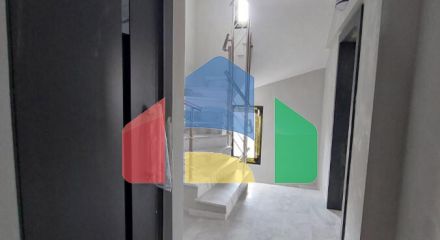 Продаж - Таунхаус 106 m² в Салоніках