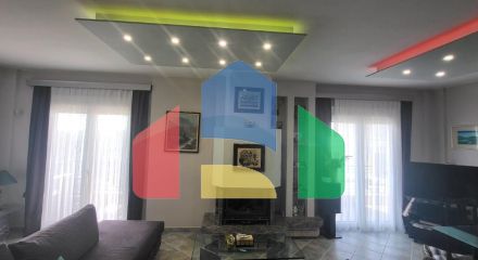 Продаж - Котедж 230 m² в Салоніках