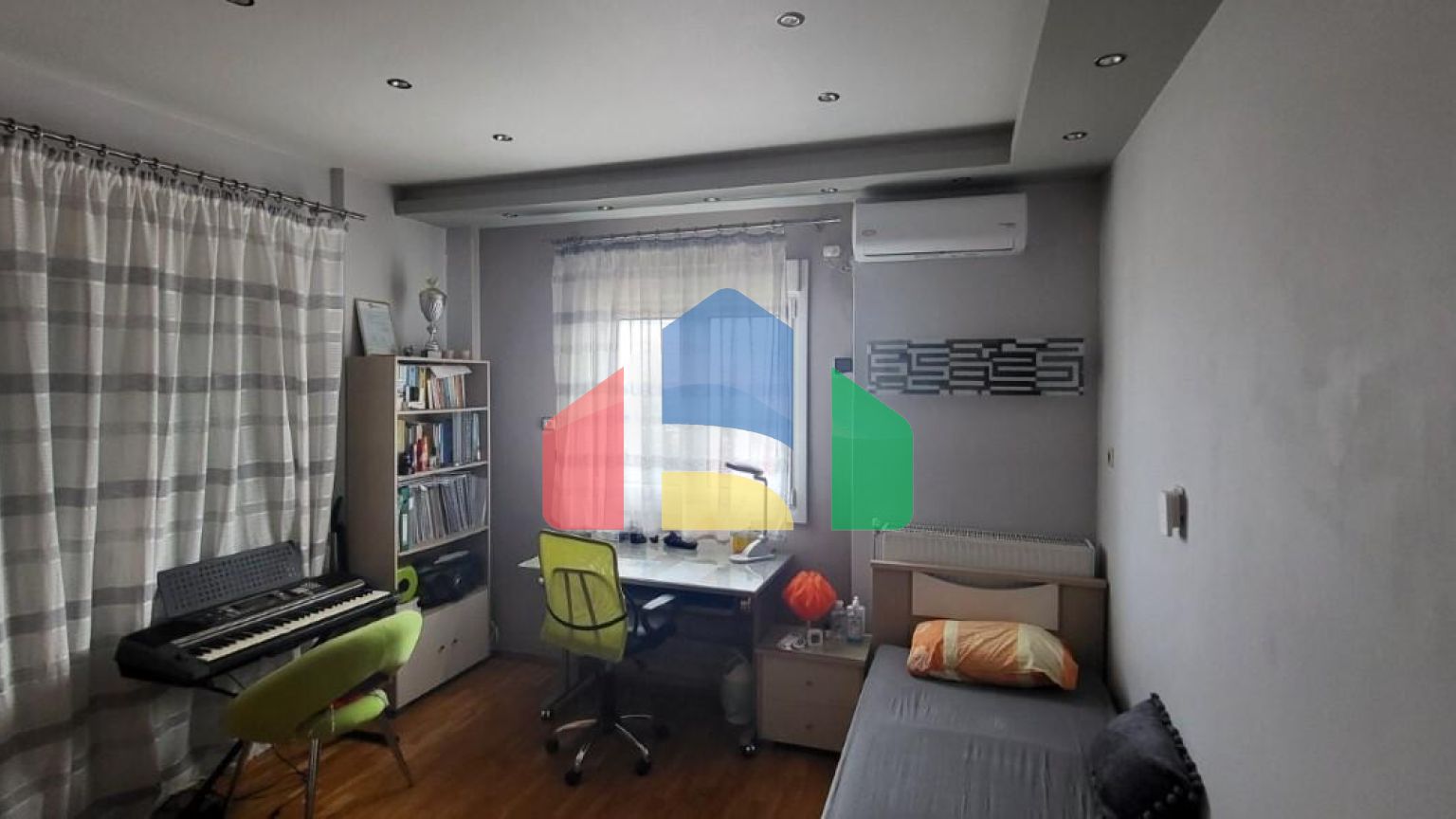 Продаж - Котедж 230 m² в Салоніках