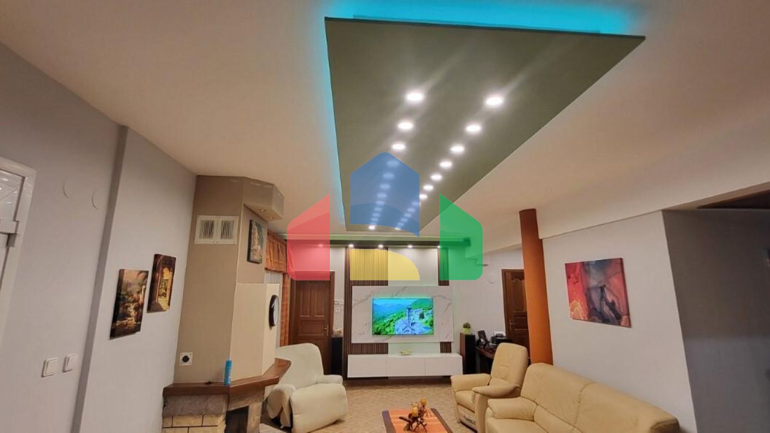 Продаж - Котедж 230 m² в Салоніках