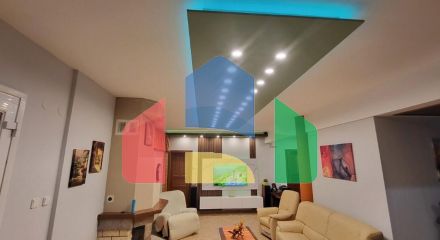 Продаж - Котедж 230 m² в Салоніках