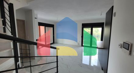 Продажа - Таунхаус 110 m² в Салониках