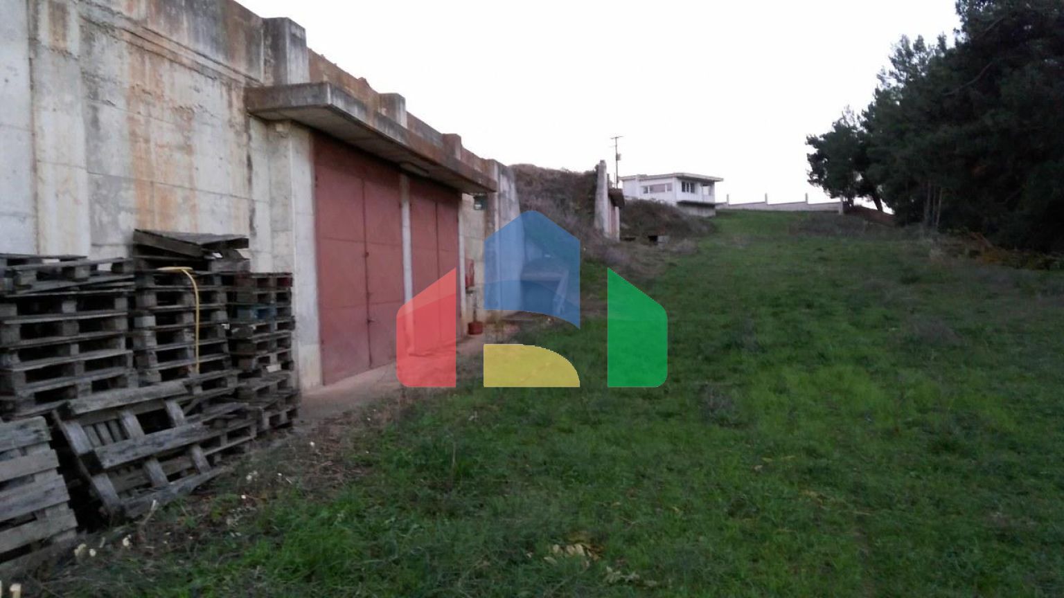 Продажа - Здание 1200 m² в Салониках