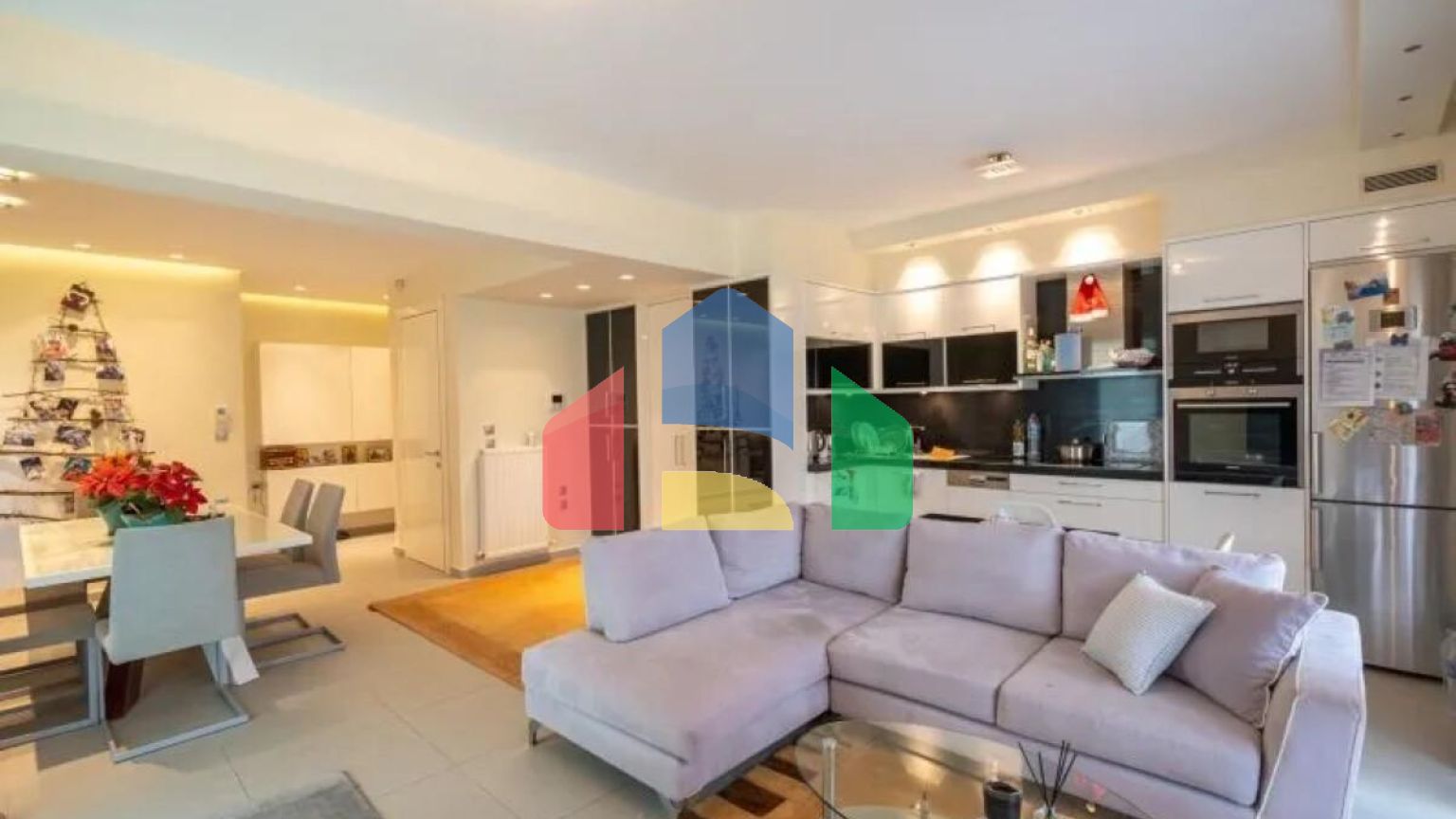 Продаж - Квартира 350 m² в Салоніках