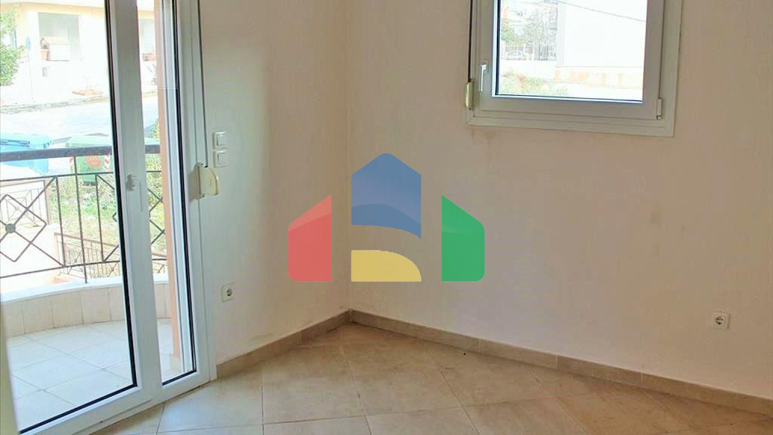 Продаж - Таунхаус 200 m² в Салоніках