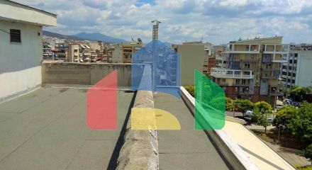 Продажа - Здание 770 m² в Салониках