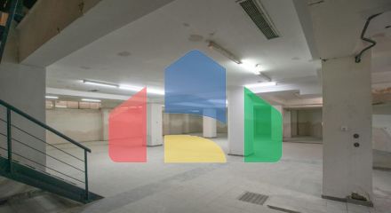 Продаж - Комерційна нерухомість 815 m² в Салоніках Продаж - Комерційна нерухомість 815 m² в Салоніках