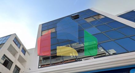 Продаж - Комерційна нерухомість 68 m² в Салоніках