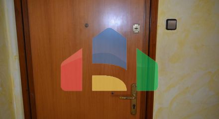 Продаж - Комерційна нерухомість 66 m² в Салоніках