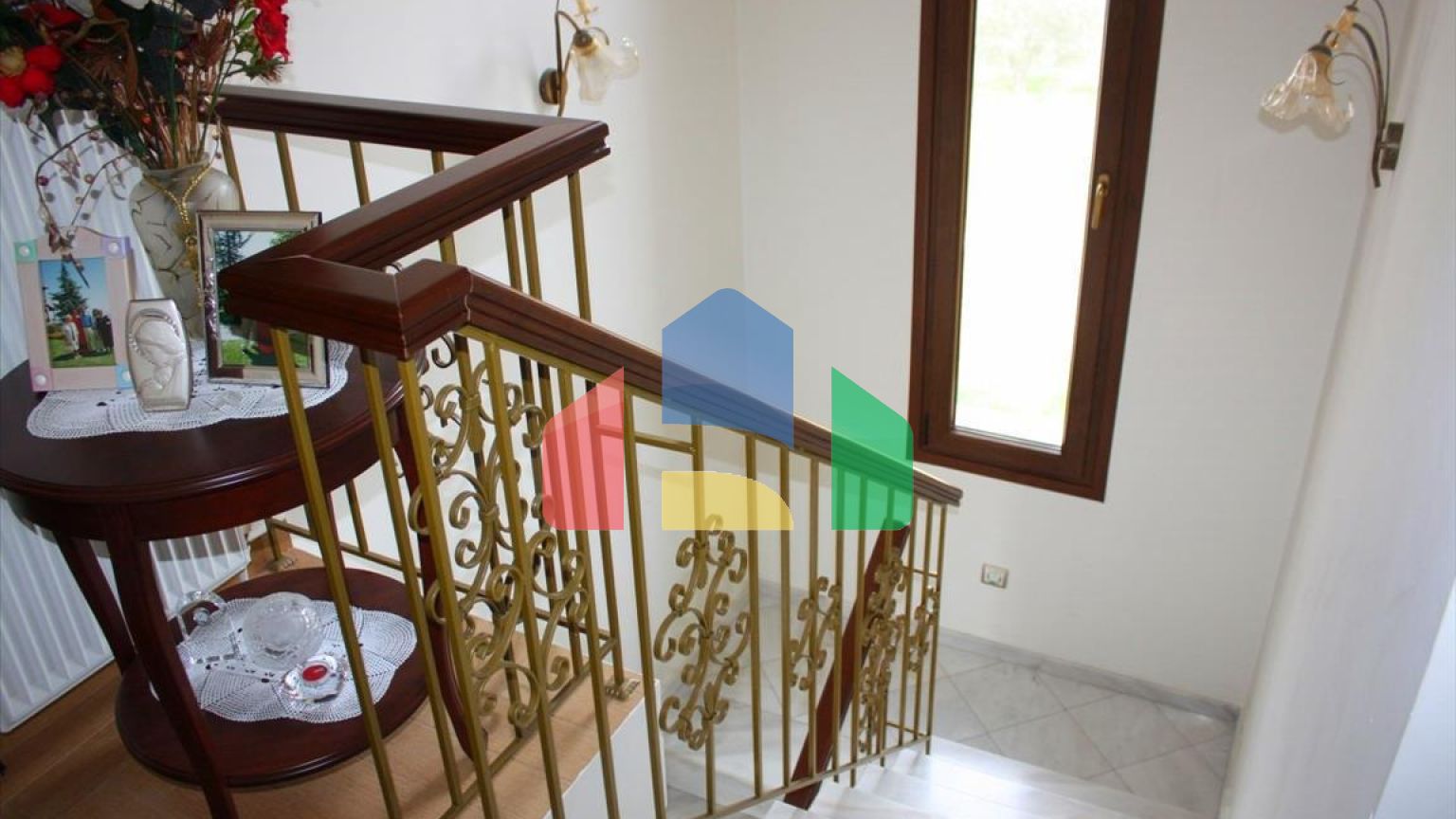 Продаж - Котедж 270 m² в Салоніках