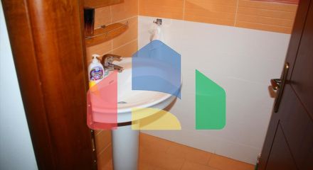 Продаж - Котедж 270 m² в Салоніках