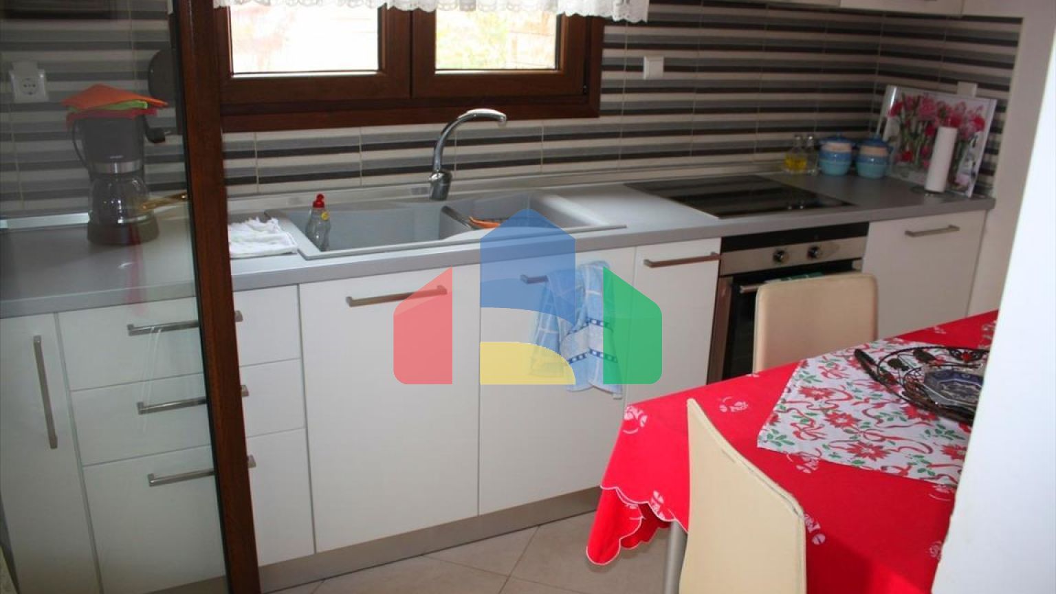 Продаж - Котедж 270 m² в Салоніках