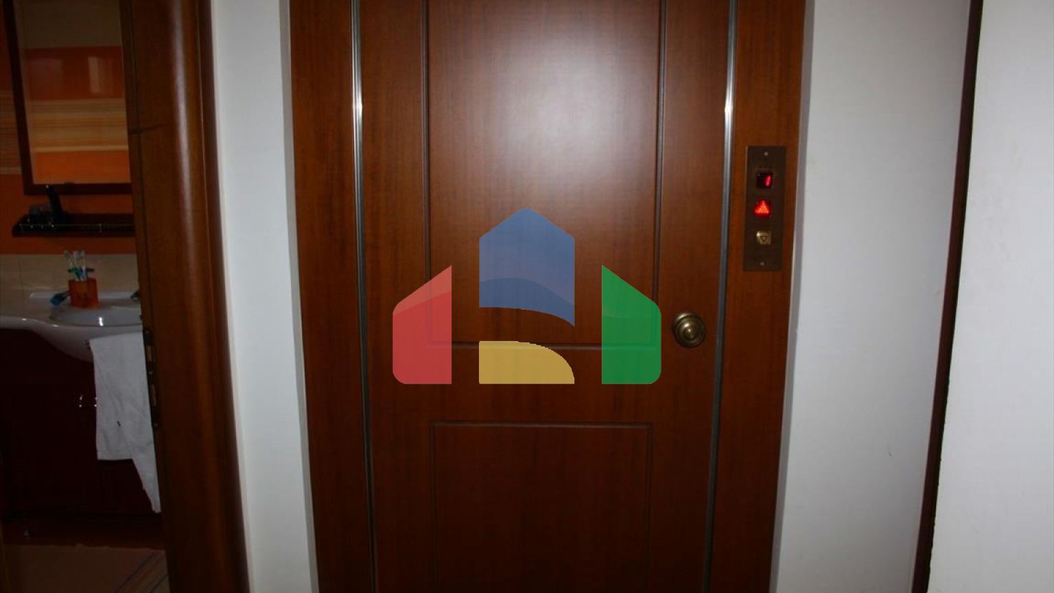 Продаж - Котедж 270 m² в Салоніках