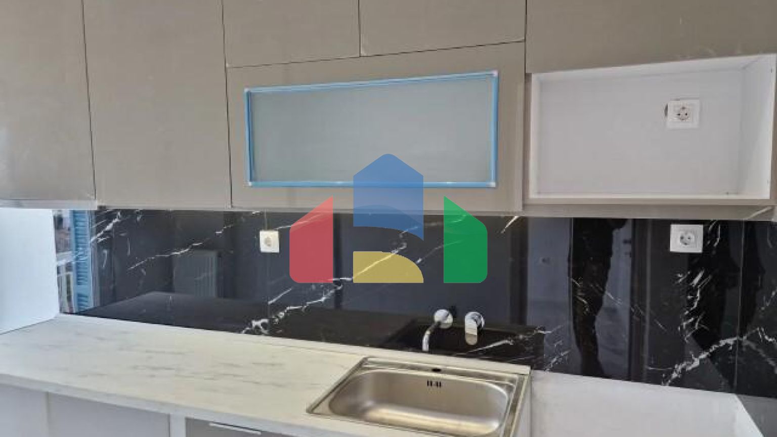 Продаж - Квартира 41 m² в Салоніках