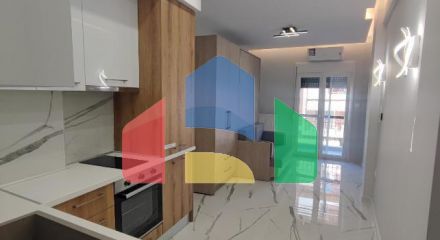 Продаж - Квартира 32 m² в Салоніках