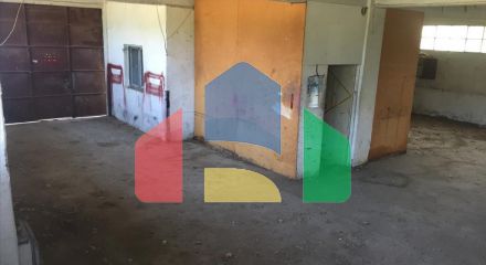 Продажа - Коммерческое помещение 1050 m² в Салониках