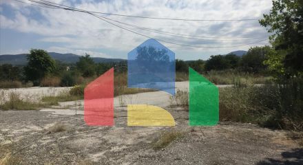 Продажа - Коммерческое помещение 1050 m² в Салониках