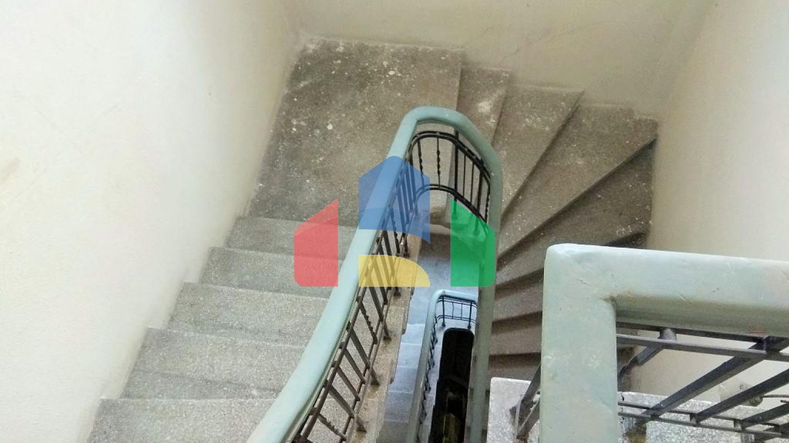 Продажа - Здание 400 m² в Салониках