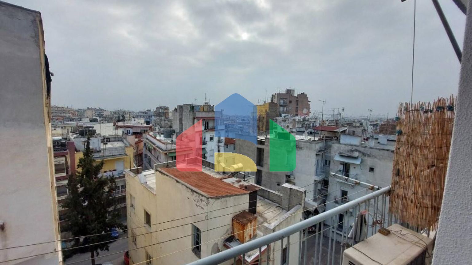 Продаж - Квартира 53 m² в Салоніках