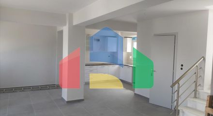 Продаж - Таунхаус 250 m² в Салоніках