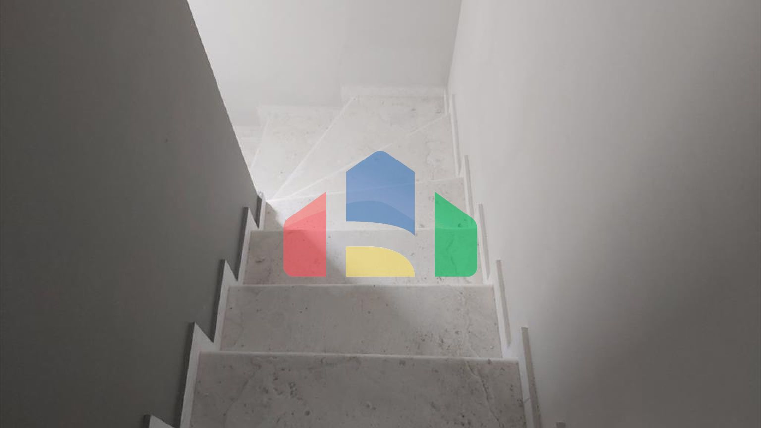 Продаж - Таунхаус 250 m² в Салоніках