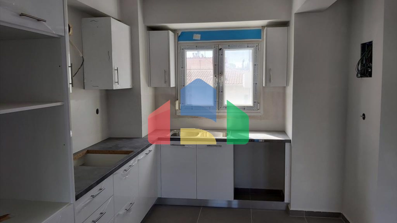 Продаж - Таунхаус 250 m² в Салоніках