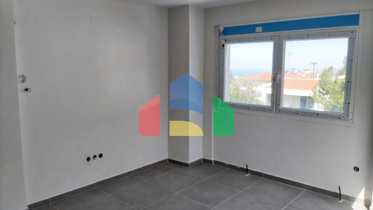 Продаж - Таунхаус 250 m² в Салоніках