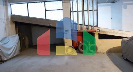 Продаж - Комерційна нерухомість 1080 m² в Салоніках