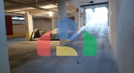 Продаж - Комерційна нерухомість 1080 m² в Салоніках