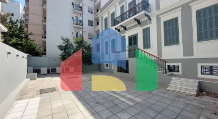 Продажа - Здание 680 m² в Салониках