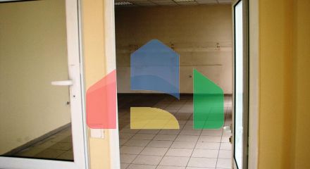 Продаж - Комерційна нерухомість 700 m² в Салоніках